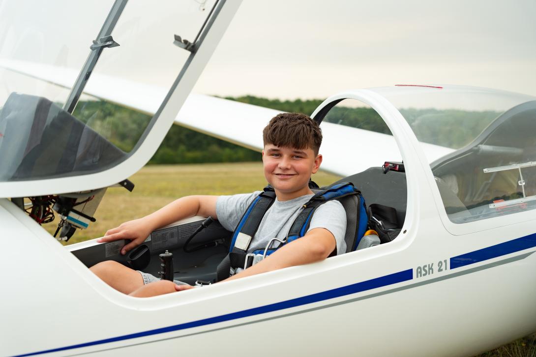 In einer Saison vom Schnupperkurs zur A-Prüfung: Ben fliegt mit 14 alleine