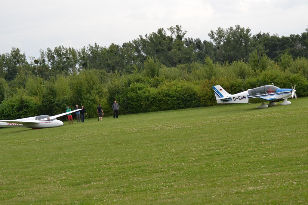 F-Schlepp hinter der Remos